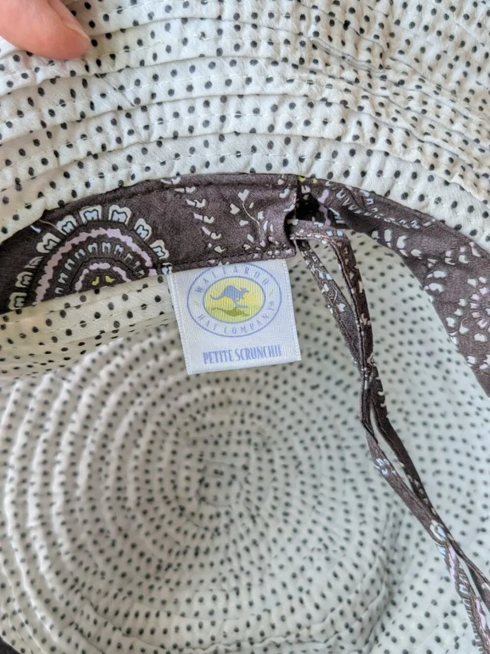 Wallaroo Hat Company Petite Scrunchie Hat White Black Polka Dot Floppy Sun Hat